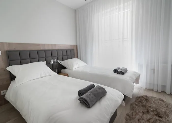 Apartament Tuwima Park Apartament *